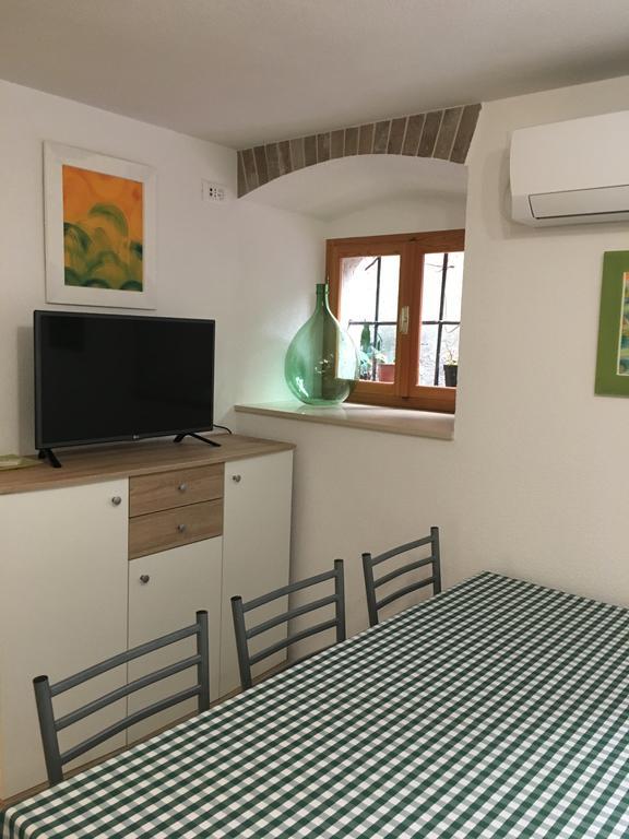 Apartment Filipas Đảo Đảo Cres Ngoại thất bức ảnh