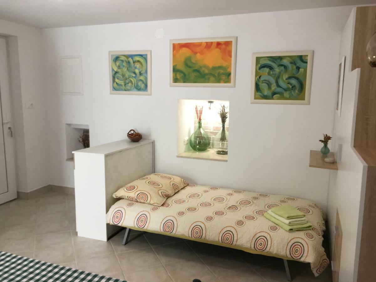 Apartment Filipas Đảo Đảo Cres Ngoại thất bức ảnh