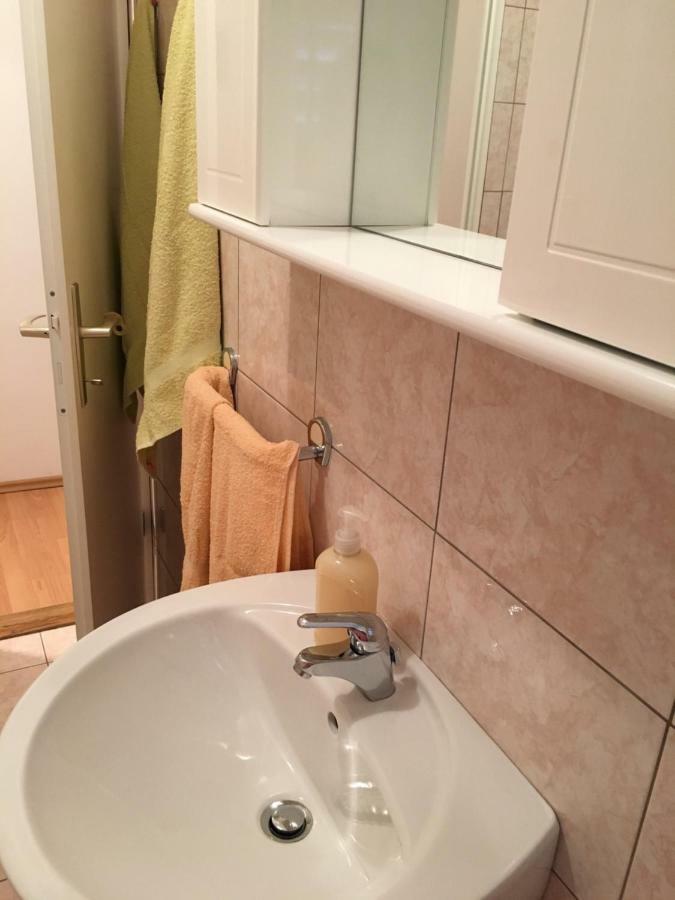 Apartment Filipas Đảo Đảo Cres Ngoại thất bức ảnh
